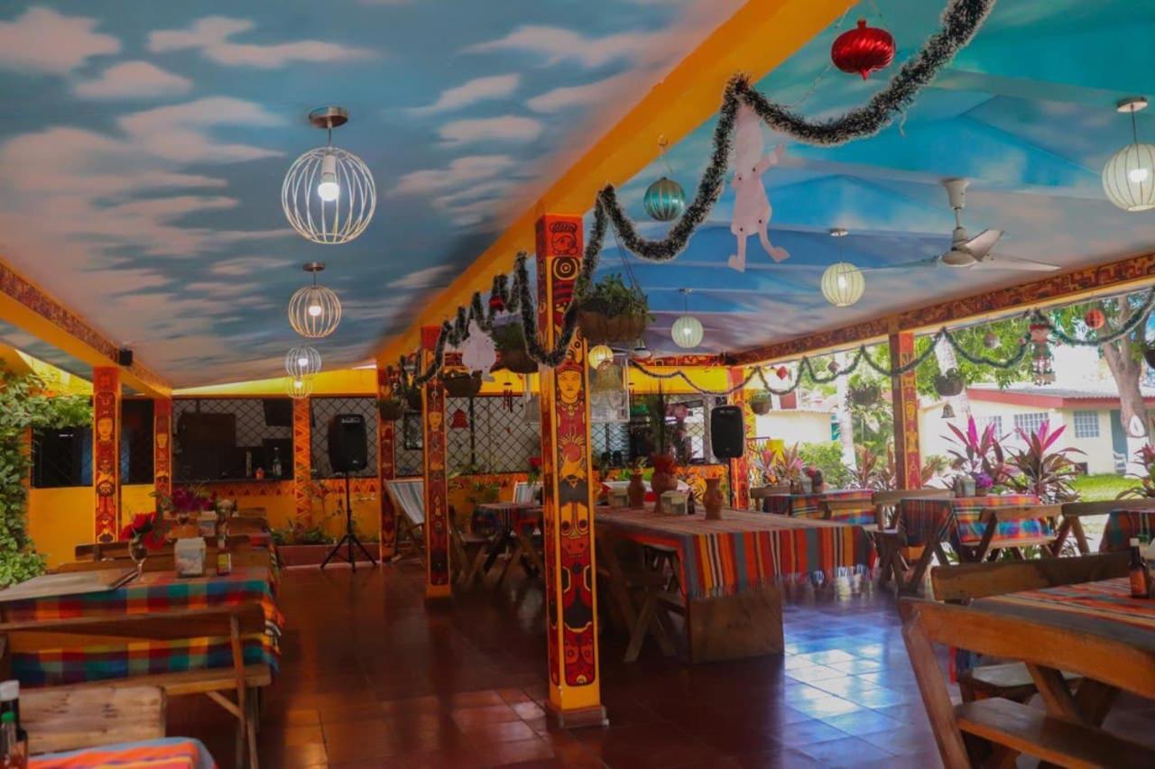Hotel Y Restaurante Rincon Familiar La Libertad Exterior photo